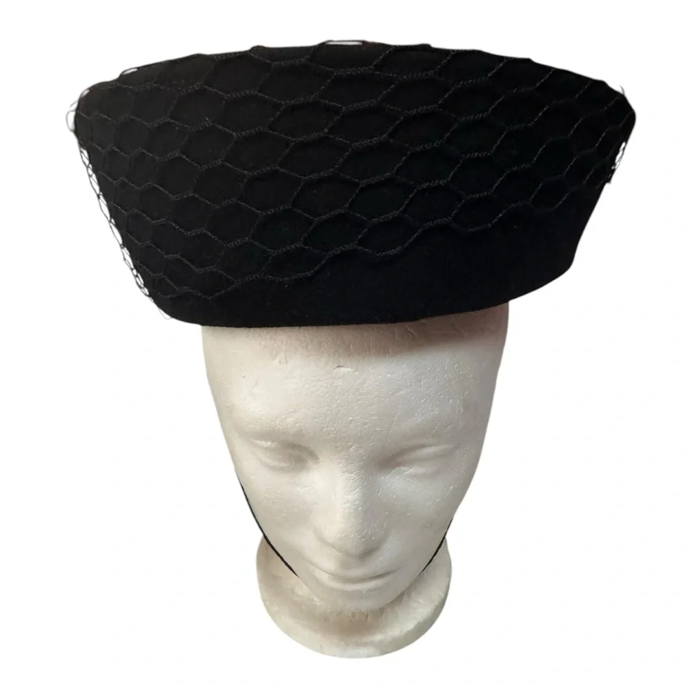1940s Glenover 100% Wool Hat w/Netting - Picture 2 of 6